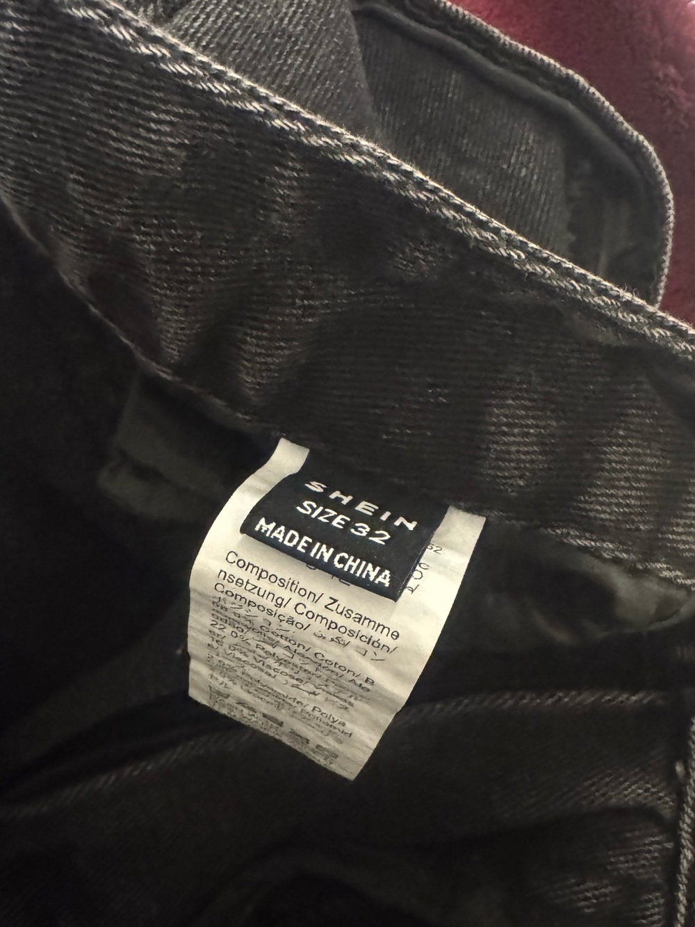SHEIN Black Washed Denim Jeans with Pink Pocket Accents - Picture 3 of 3